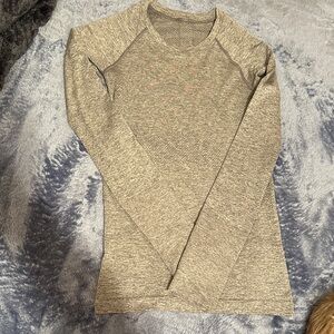 lululemon athletica Gray Long Sleeve Top